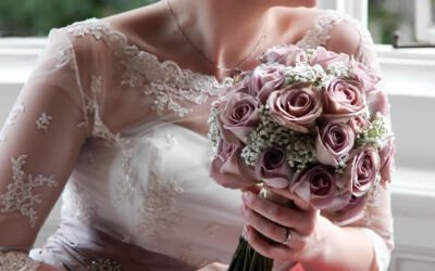 What is Popular For Wedding Flowers?